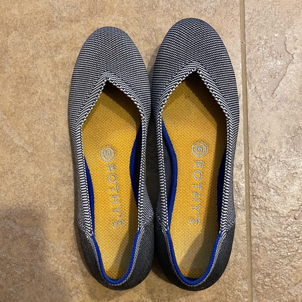 Rothy’s 7 grey flats